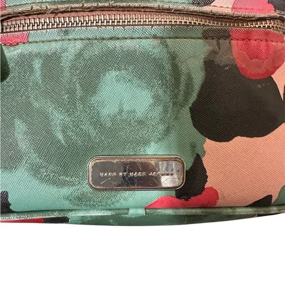 Marc By Marc Jacobs Green and Pink Crossbody Bag - Picture 7 of 8